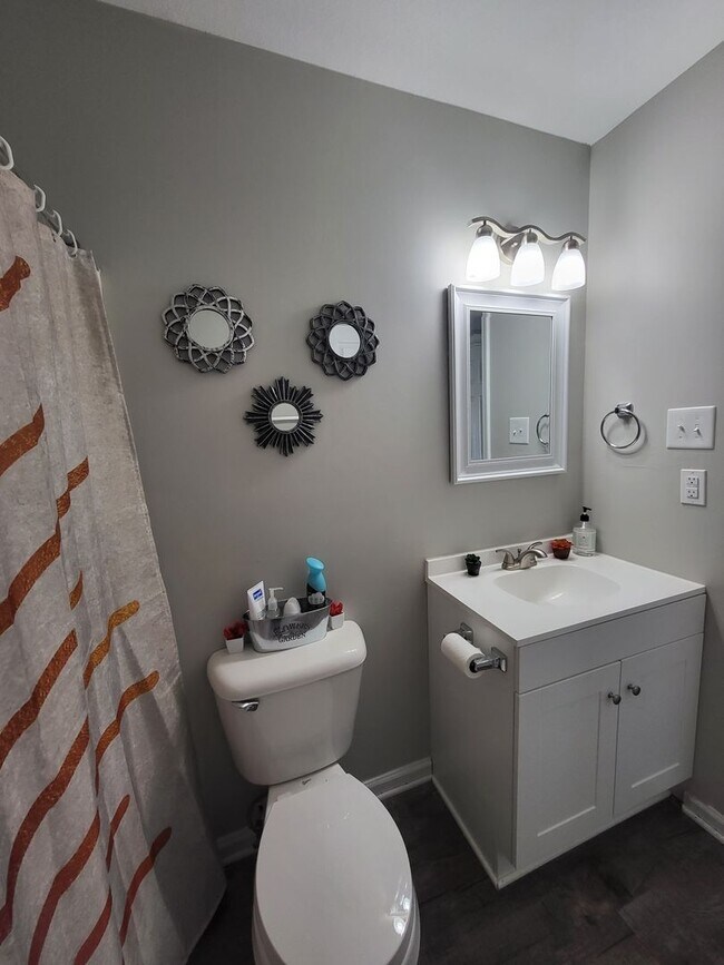 Building Photo - 3 Bedroom apartment in Maryville, TN!