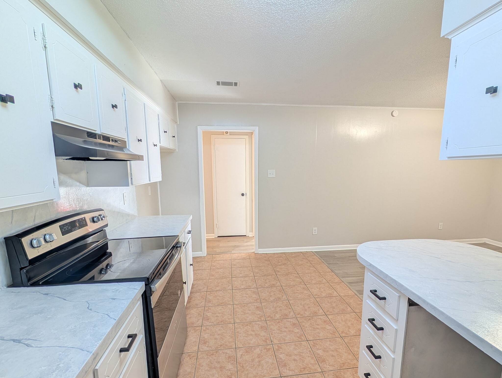 Building Photo - 9508 Labette Dr