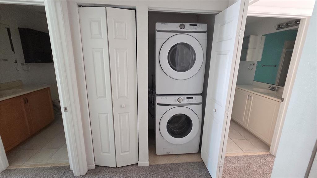 Building Photo - 4605 SW 75th Way