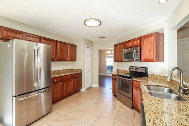 Building Photo - 8244 International Village Dr