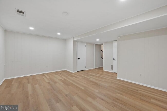 Building Photo - 6356 Ducketts Ln
