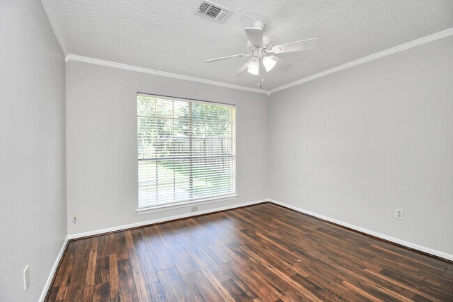 Building Photo - 315 Muirwood Ln