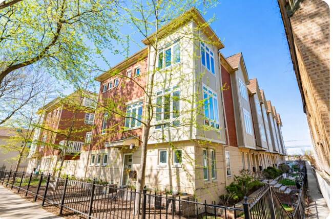 Building Photo - 2331 N Lister Ave