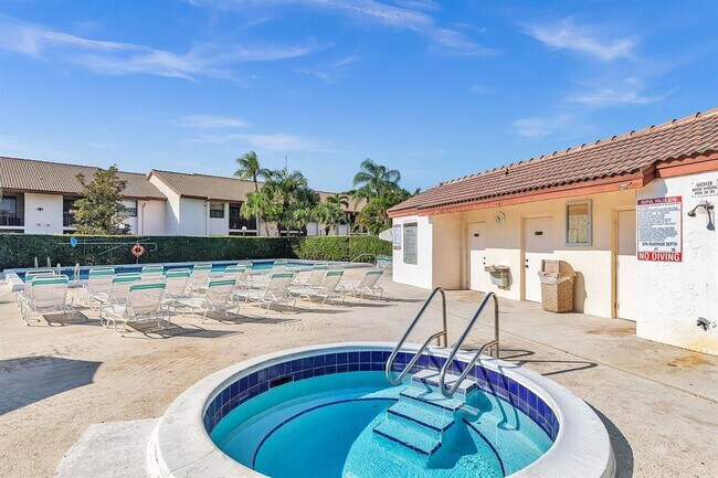 Building Photo - 22017 Palms Way