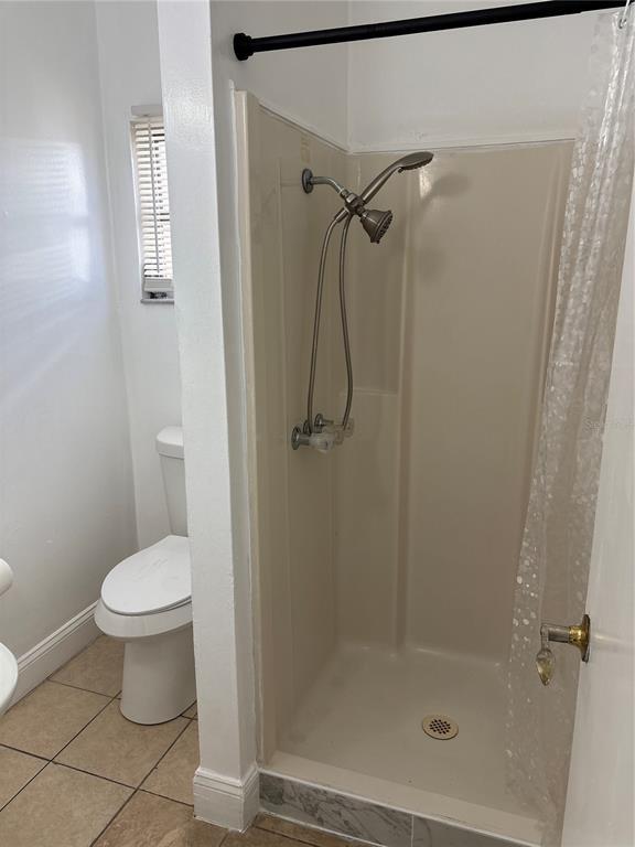 Building Photo - 1437 Pine St