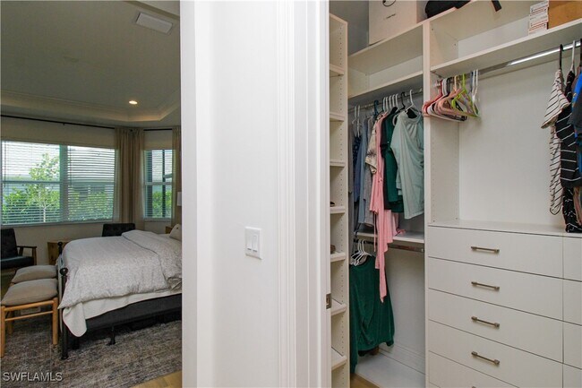 Building Photo - 9241 Cayman Dr