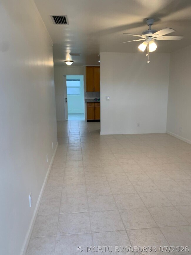 Building Photo - 1311 Alho Dr