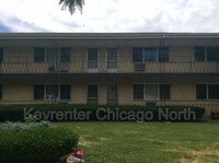 Building Photo - 1805 W Touhy Ave