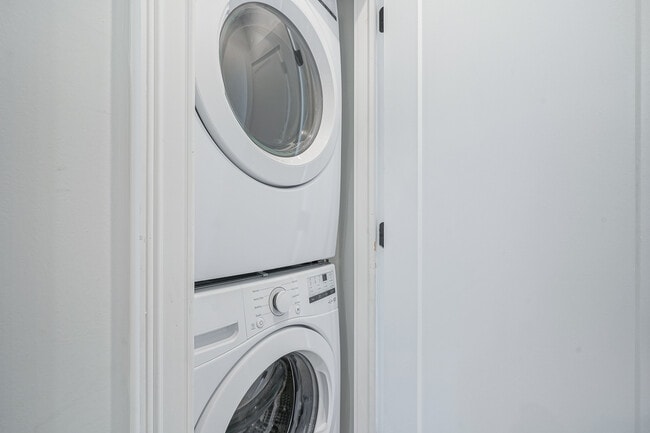 Building Photo - 1127 S 20th St