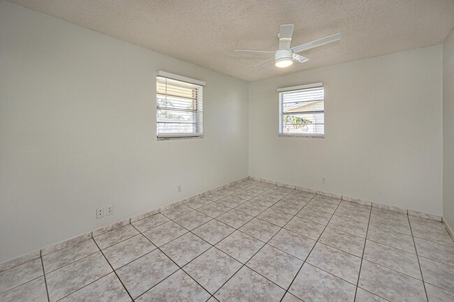 Building Photo - 2734 Ponce De Leon Blvd