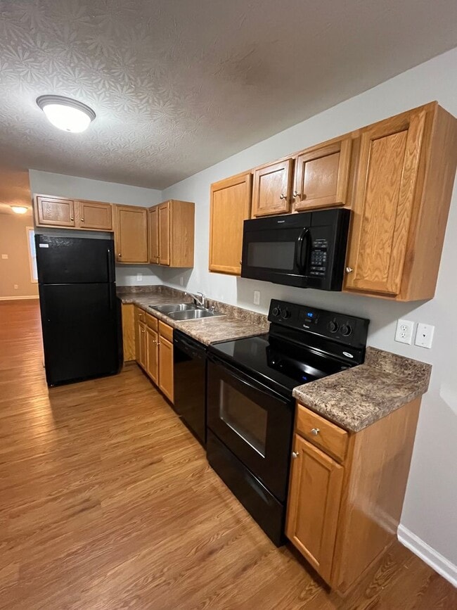 Building Photo - Upper Stone Apartments