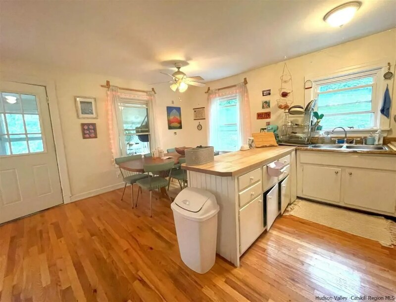 Building Photo - 4 Underwood St