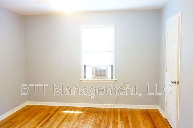 Building Photo - 8401 Flower Ave