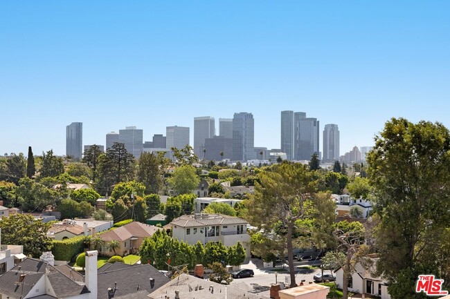 Building Photo - 10590 Wilshire Blvd