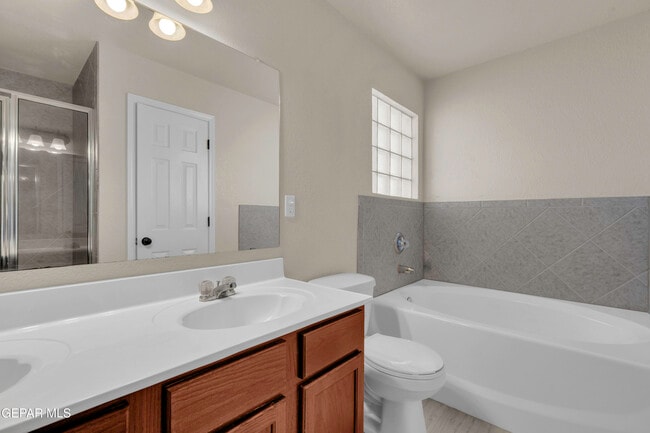 Building Photo - 11017 Bullseye St