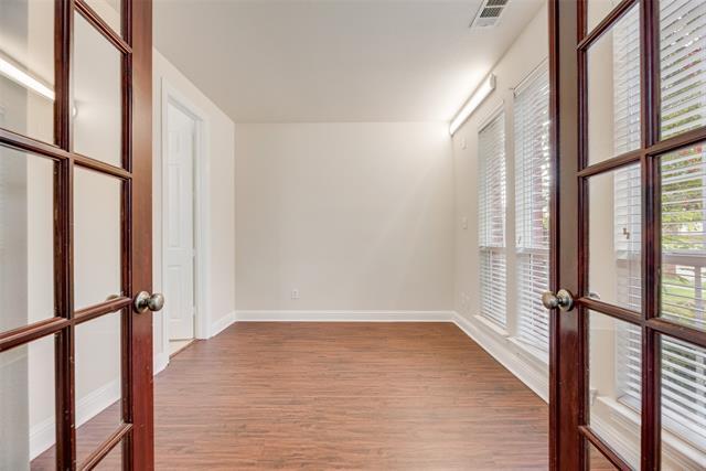 Building Photo - 1622 Mammoth Dr