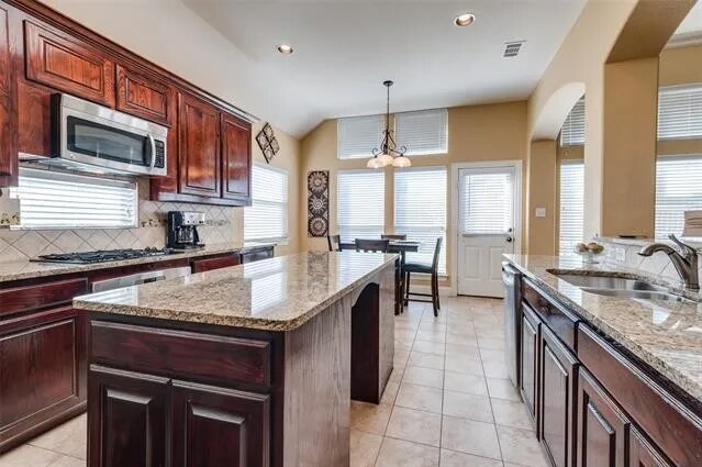Building Photo - 1734 Boxwood Ln