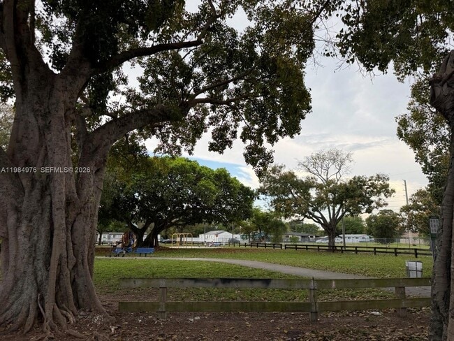 Building Photo - 2335 NW 68th St