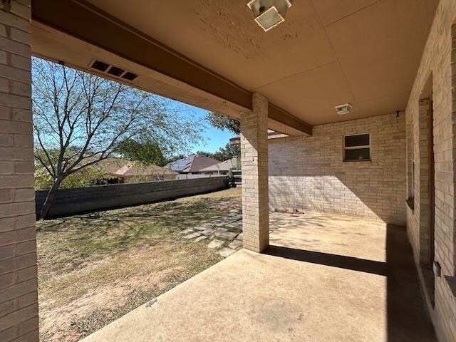 Building Photo - 1011 Sapphire St