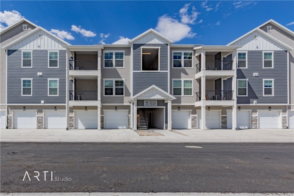 Building - 1813 W Newcastle Ln