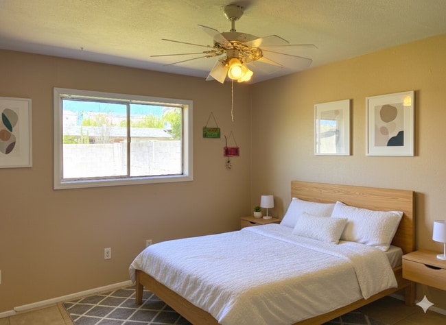 Building Photo - LARGE 4BR/2BA HOUSE FOR RENT