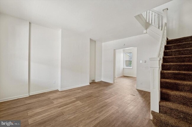 Building Photo - 5427 Delancey St
