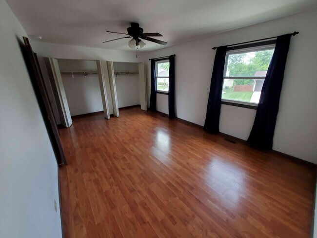 Building Photo - 4551 Bicek Ct