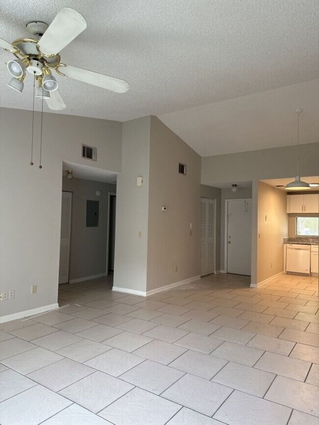 Building Photo - PLANTATION - BELLEFIELD VILLAGE
