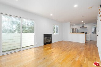 Building Photo - 1016 Sanborn Ave