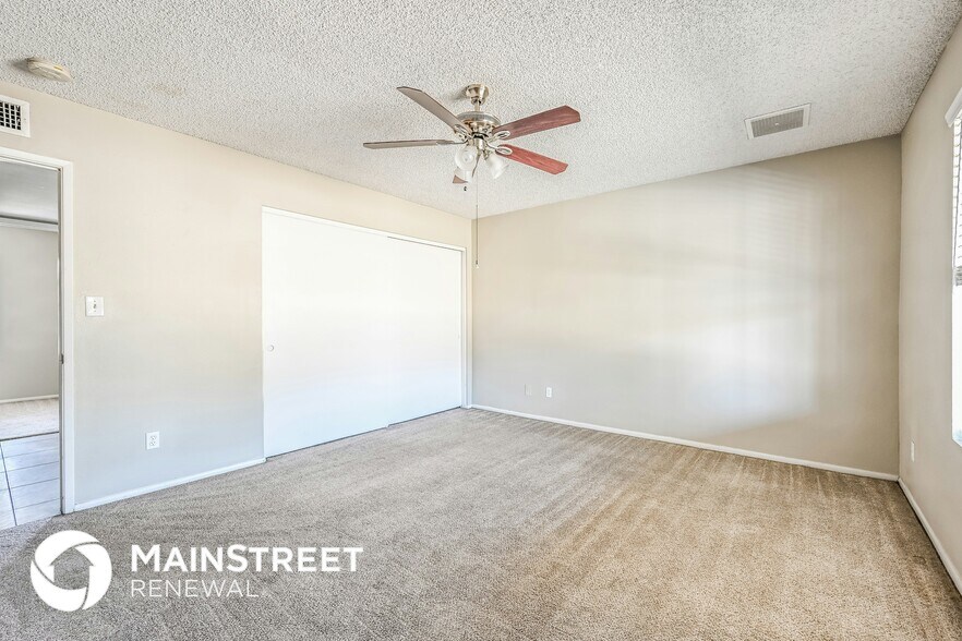 Building Photo - 9022 N 63rd Dr