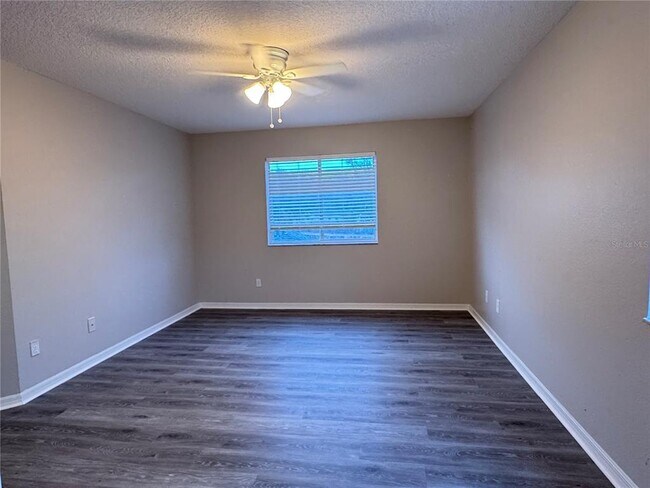 Building Photo - 14938 Deer Meadow Dr