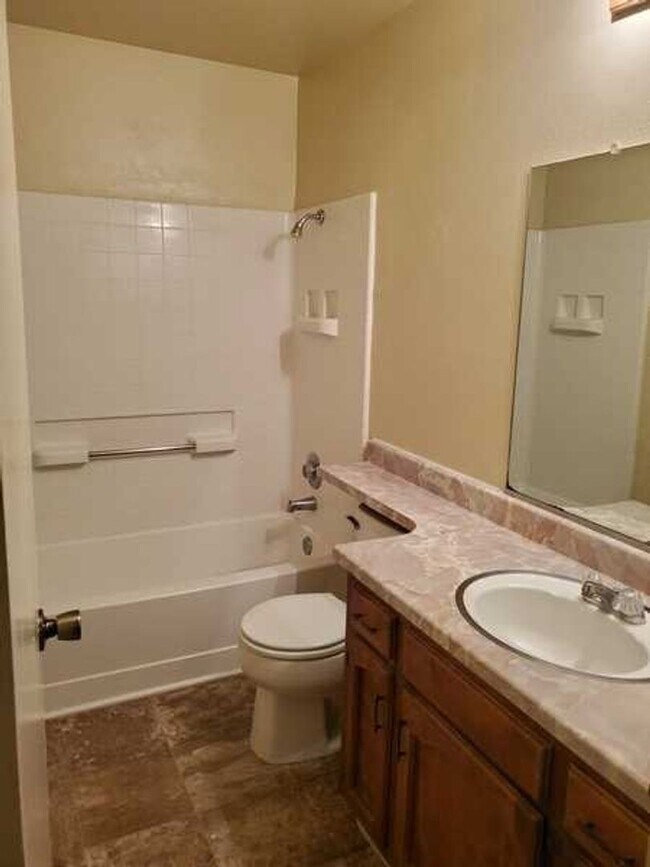 Building Photo - 4040 Gagos Dr