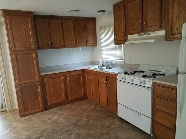 Building Photo - Nice 1-Bedroom Home For Rent in Northwest Elkhart