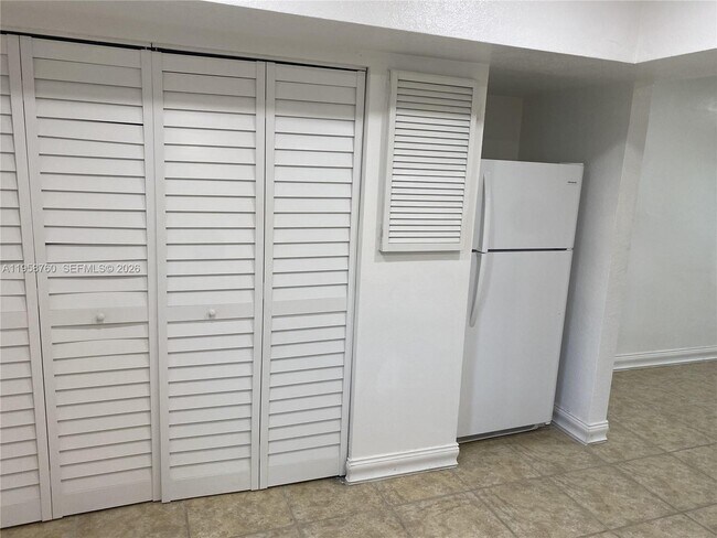 Building Photo - 25423 SW 107th Ct