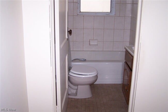 Building Photo - 15794 Grove St