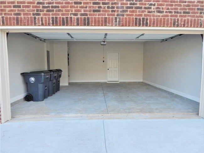 Building Photo - 2441 Melton Common Dr