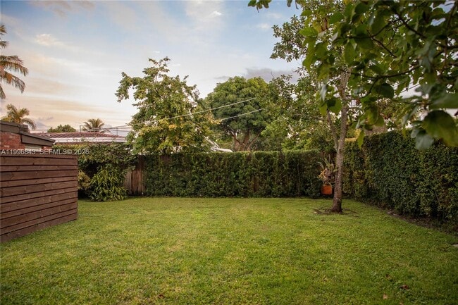 Building Photo - 2040 NE 173rd St