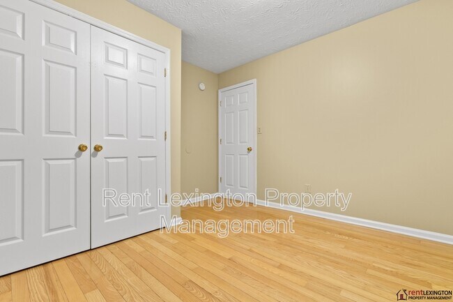 Building Photo - 531 Bell Pl Dr