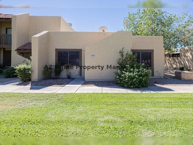 Building Photo - 5807 W Acoma Dr