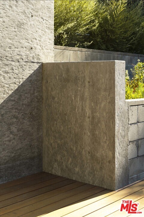 Building Photo - 544 Glen Trail