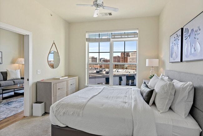 Building Photo - 1800 Diagonal Rd