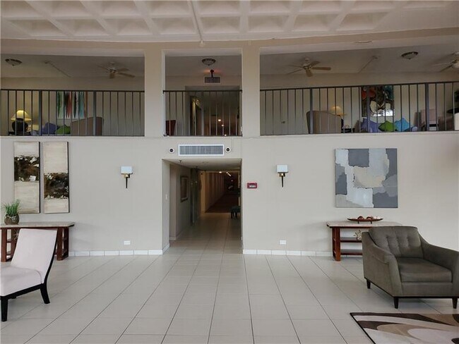 Primary Photo - 9233 SW 8th St