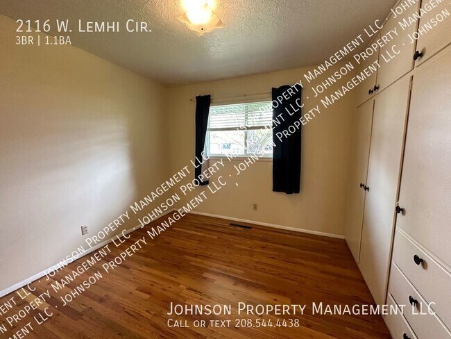 Building Photo - 2116 W Lemhi St
