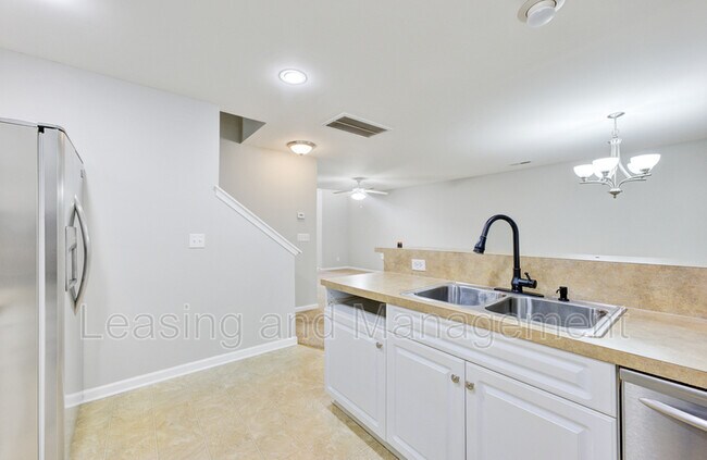 Building Photo - 8849 Jenny Lind St