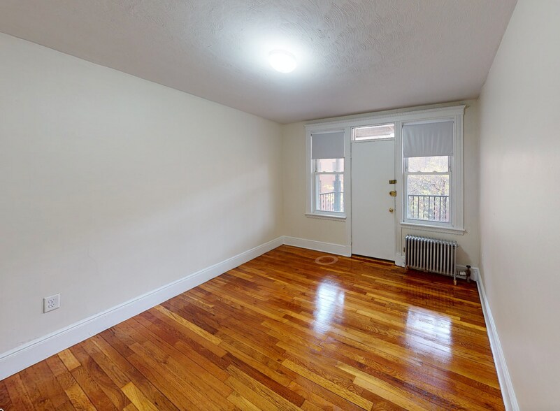 Building Photo - 1622 Commonwealth Ave