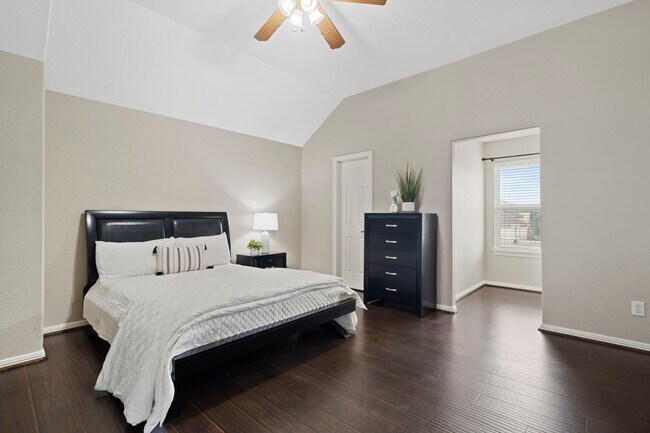 Building Photo - 4502 Creek Point Ln