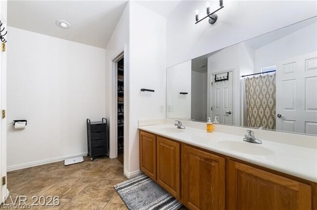 Building Photo - 2266 Laramine River Dr