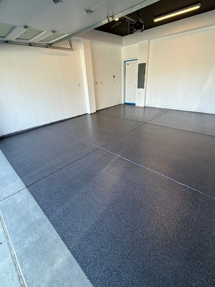 Building Photo - 8406 W 52nd Ave