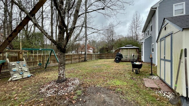 Building Photo - 2248 Ships Crossing