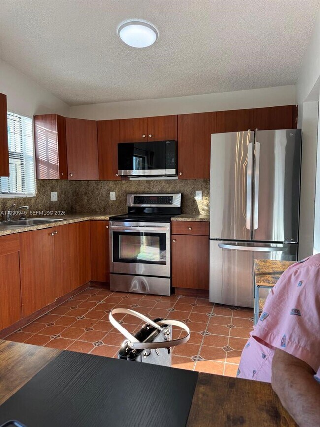 Building Photo - 28002 SW 140th Ct